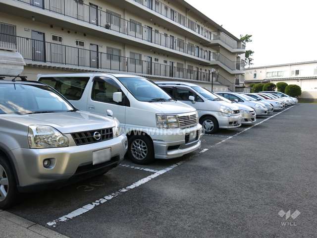 敷地内駐車場（屋外平面式）