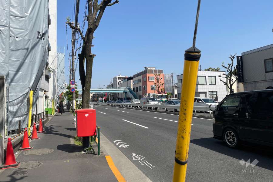 敷地北東側の前面道路　