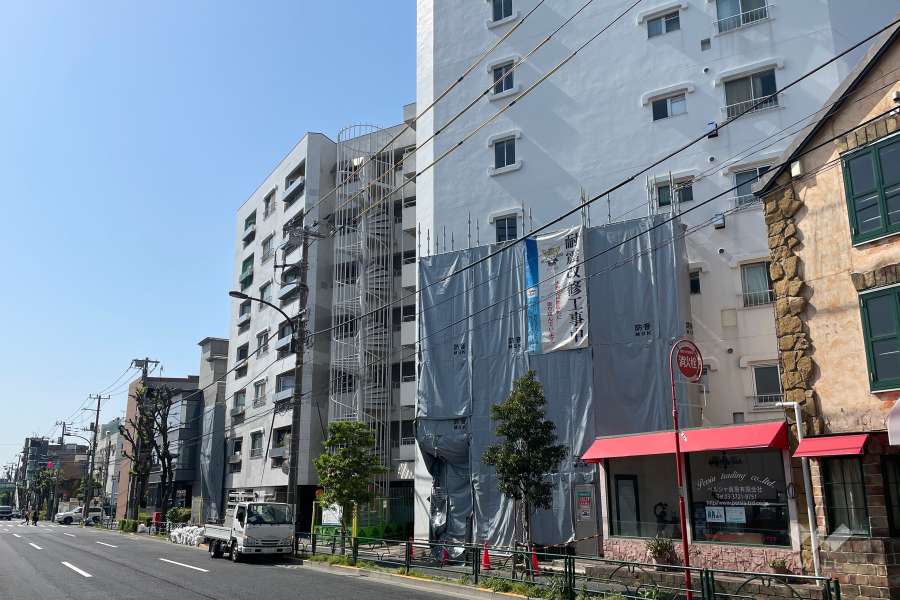 敷地北東側の前面道路　　