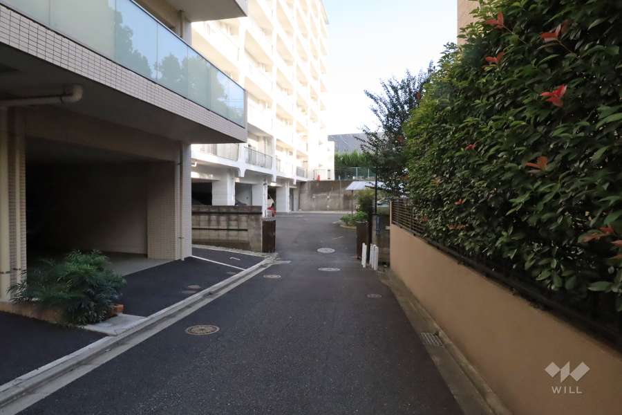 敷地内駐車場（屋外平面式）　