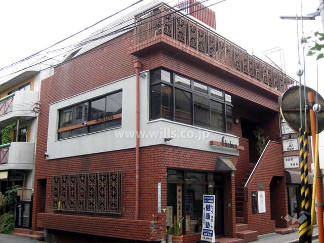 パールビルの外観（南西側から）