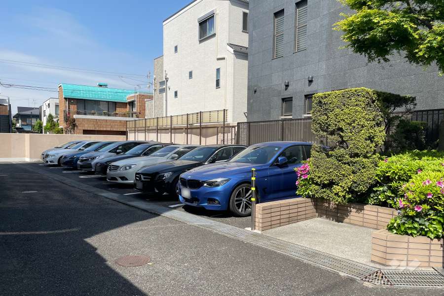 敷地内駐車場（屋外平面式）