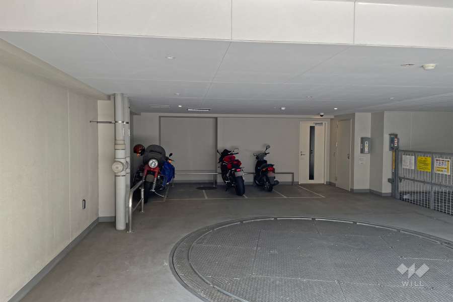 バイク置き場