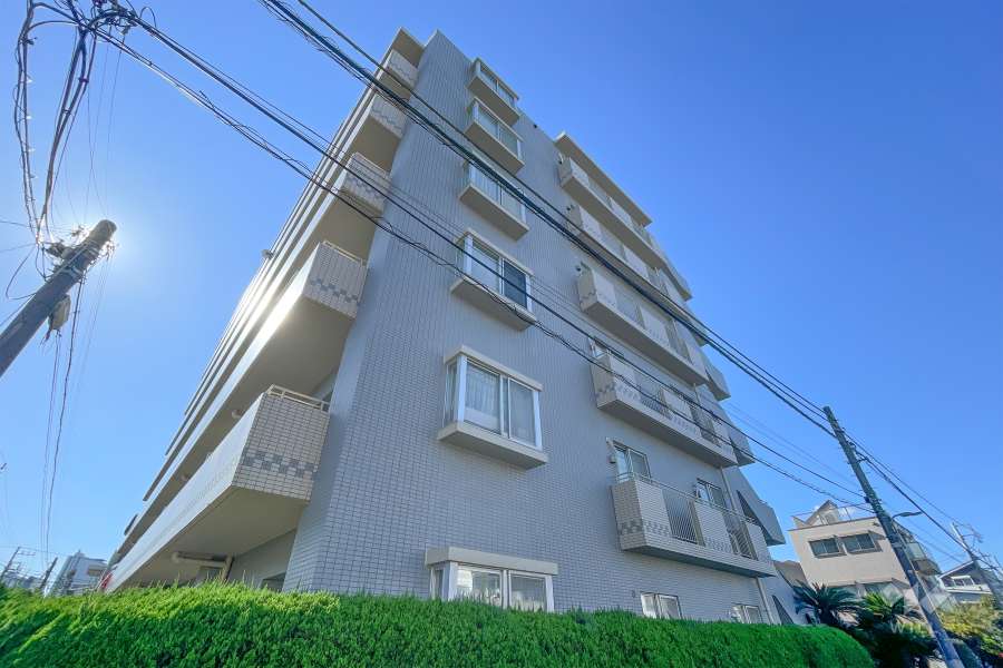 田園調布南パークホームズの外観（東側から）