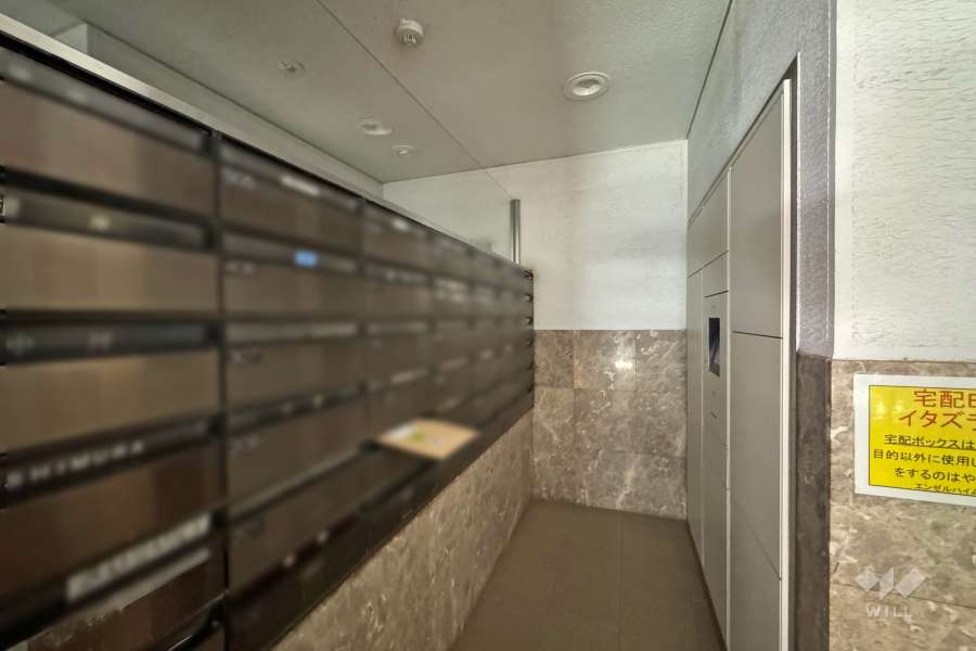 共用ポストと宅配ボックス