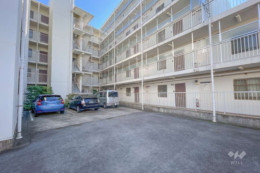 敷地内駐車場（屋外平面式）