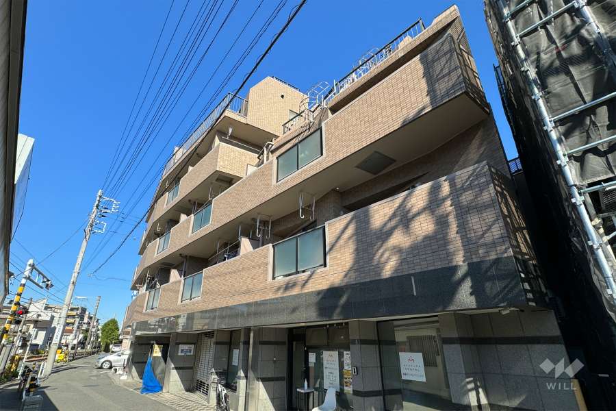 グランイーグル田園調布桜坂の外観（南東側から）