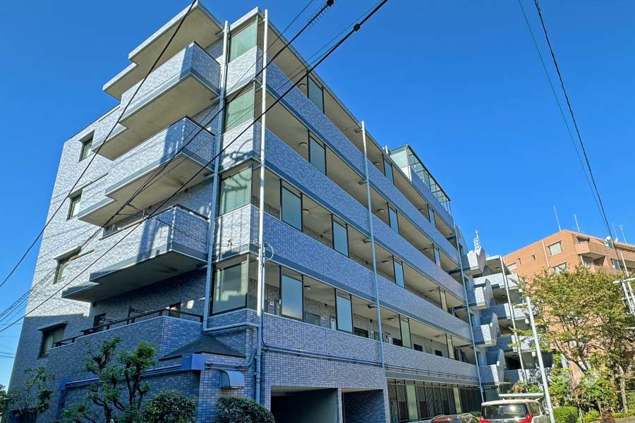 セザール田園調布本町の外観（南東側から）