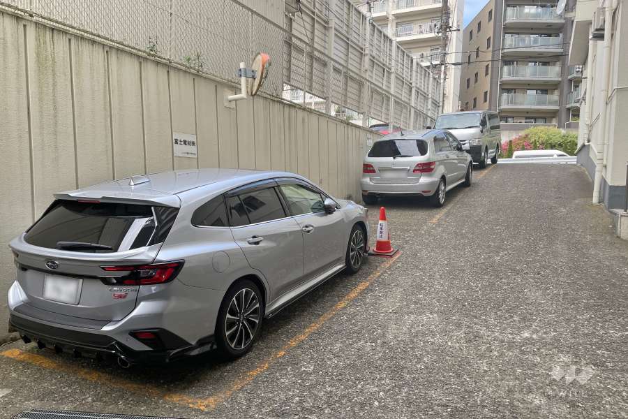 敷地内駐車場（屋外平面式）