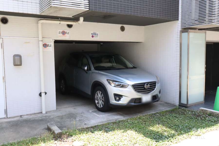 敷地内駐車場（屋内平面式）