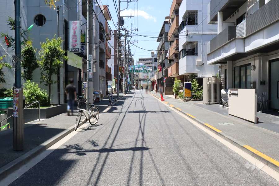 敷地南西側の前面道路