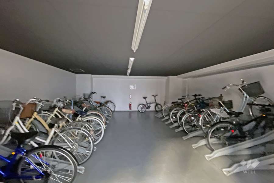 屋内に設けられた駐輪場
