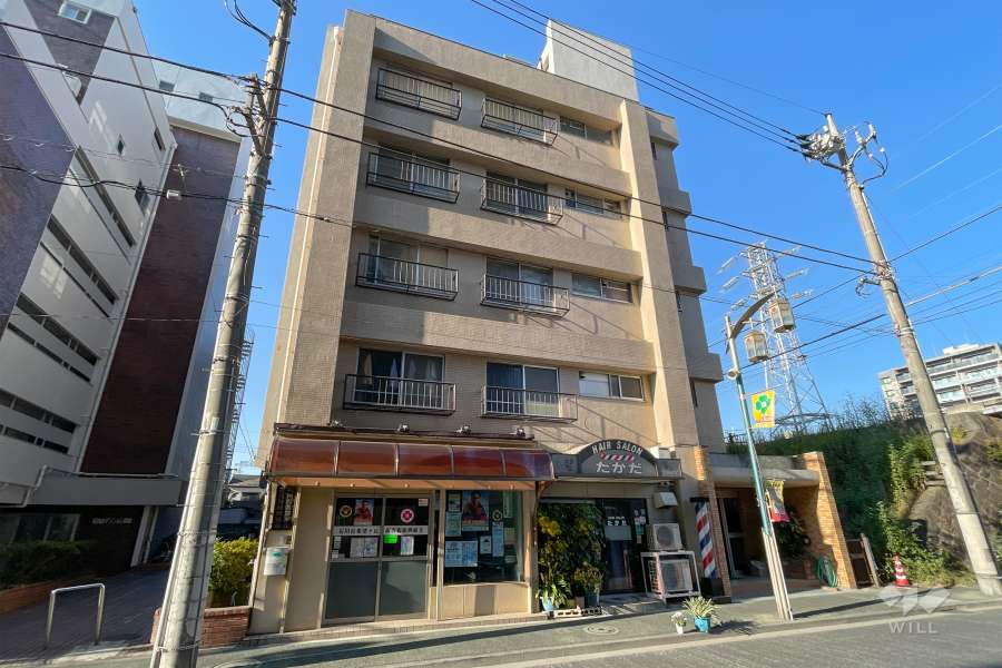 石川台ロイヤルマンションの外観（東側から）　