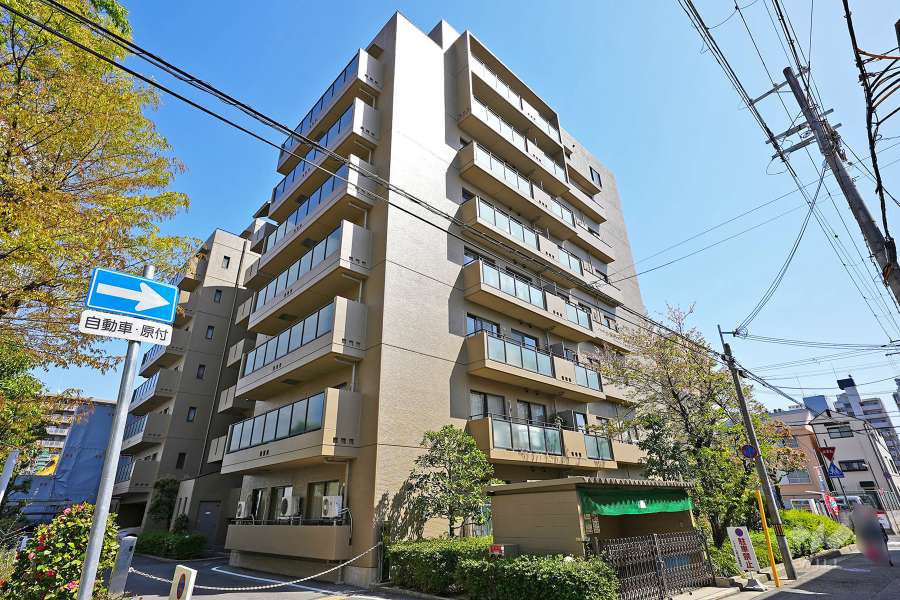 ファミール夙川の外観（北西側から）