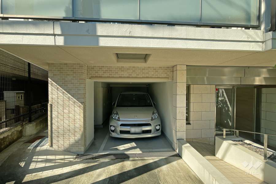 敷地内駐車場（屋内平面式）