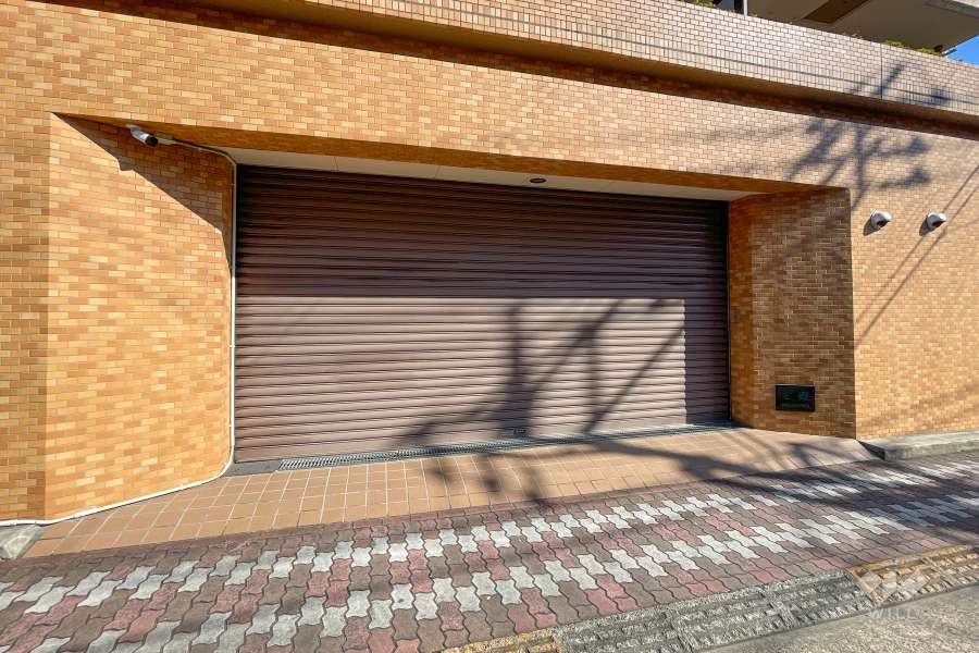 駐車場の出入り口