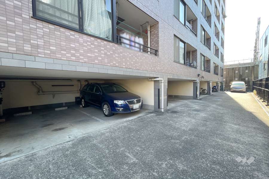 敷地内駐車場（屋内平面式）