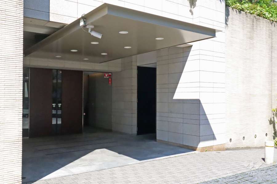 駐輪場の出入口