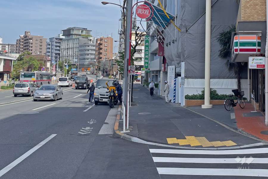敷地北側は都道2号（中原街道）に面しています。