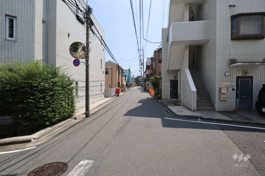 敷地南西側の前面道路　