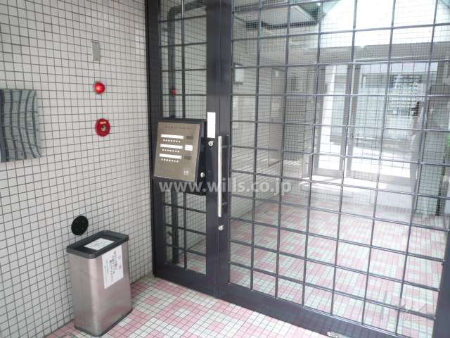 オートロック付きです。