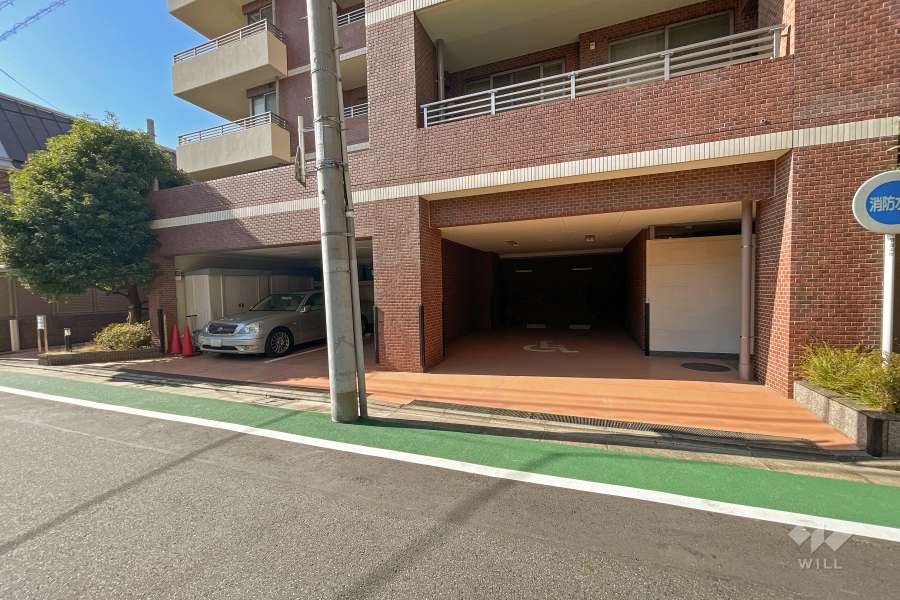 敷地内駐車場（屋内平面式）