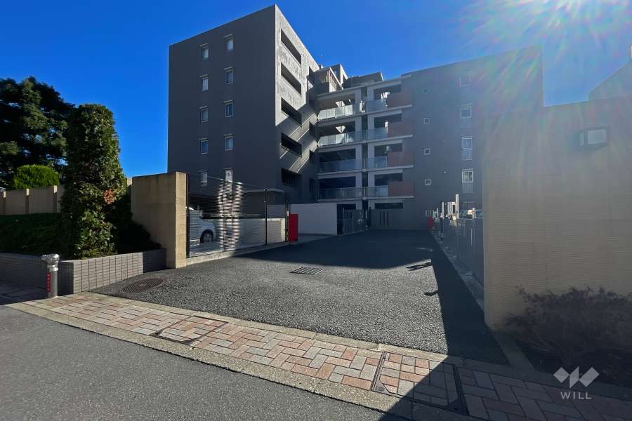 敷地内駐車場（屋外機械式）