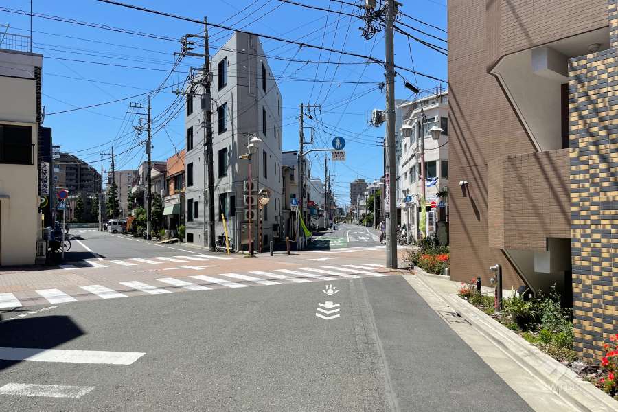 敷地南西側の前面道路