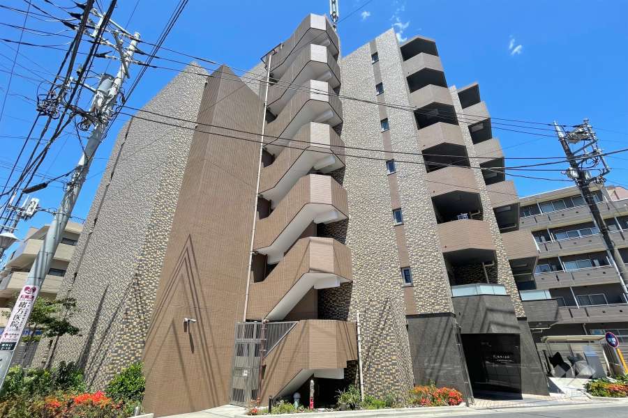 ブライズ多摩川TREの外観（南西側から）