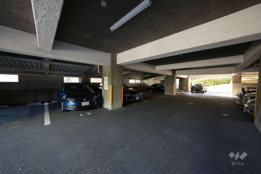 敷地内駐車場（屋内平面式）
