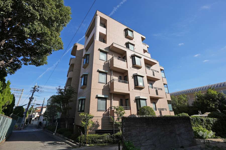 グランフェルティ夙川の外観（北側から）