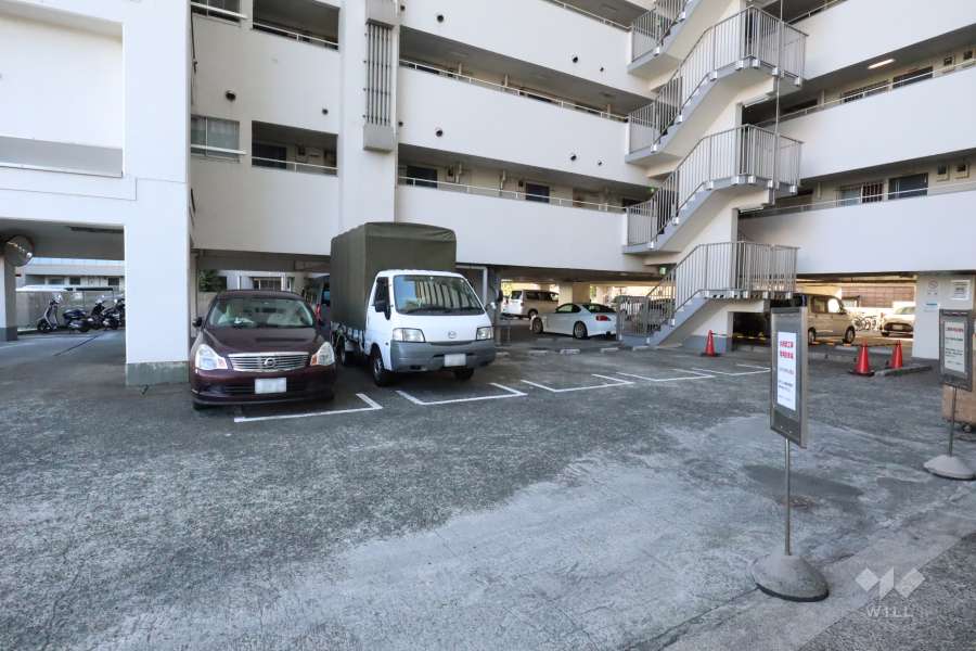 敷地内駐車場（屋外平面式）