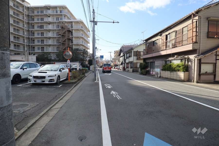 敷地北西側の前面道路　