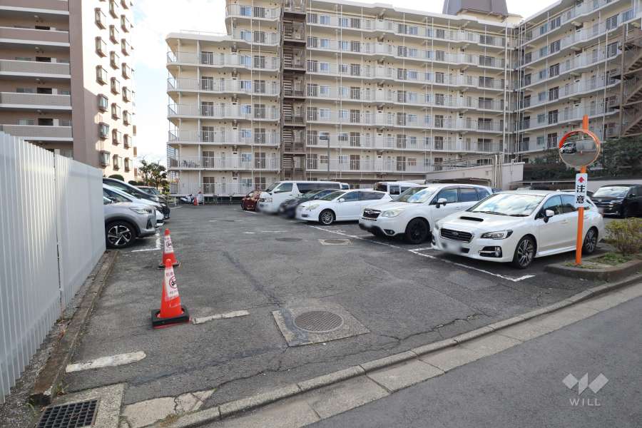 敷地内駐車場（屋外平面式）