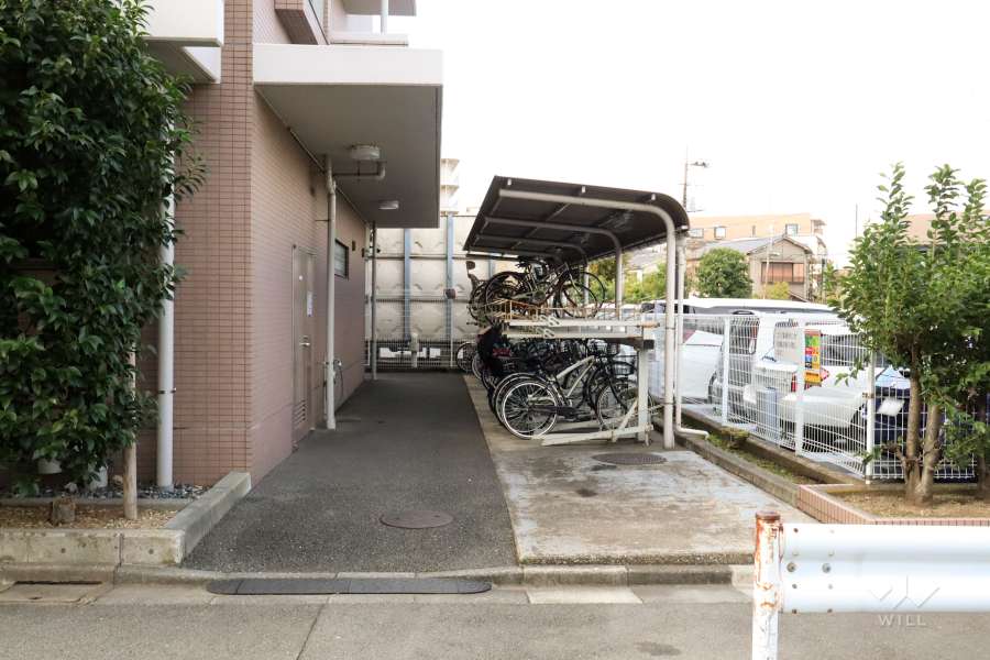駐輪場（屋根あり）