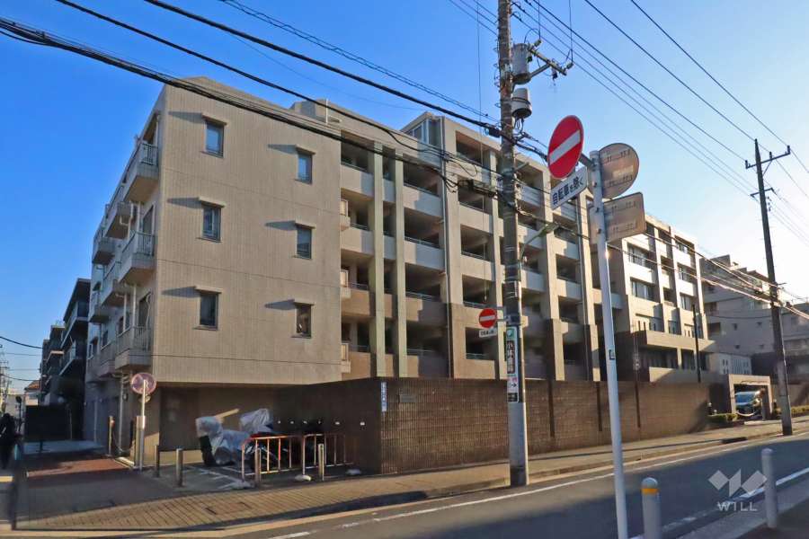 クレッセントバードスクエアの外観（北西側から）