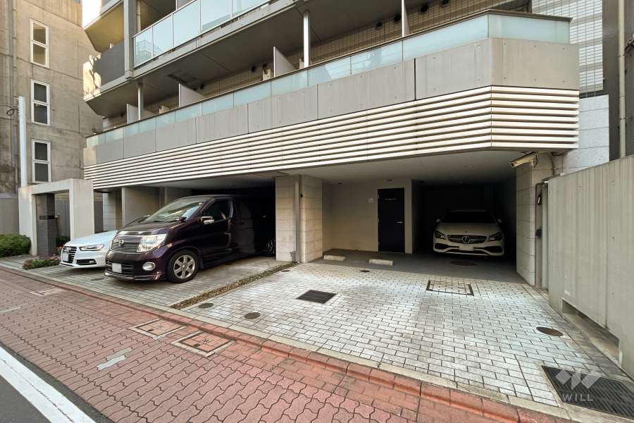 敷地内駐車場（屋内平面式、屋外平面式）