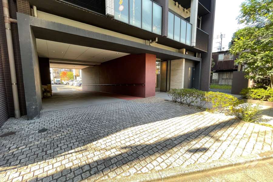 駐車場の出入り口