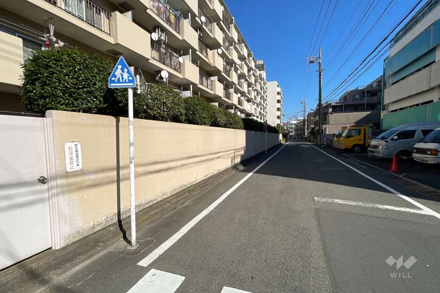 敷地南側の前側道路