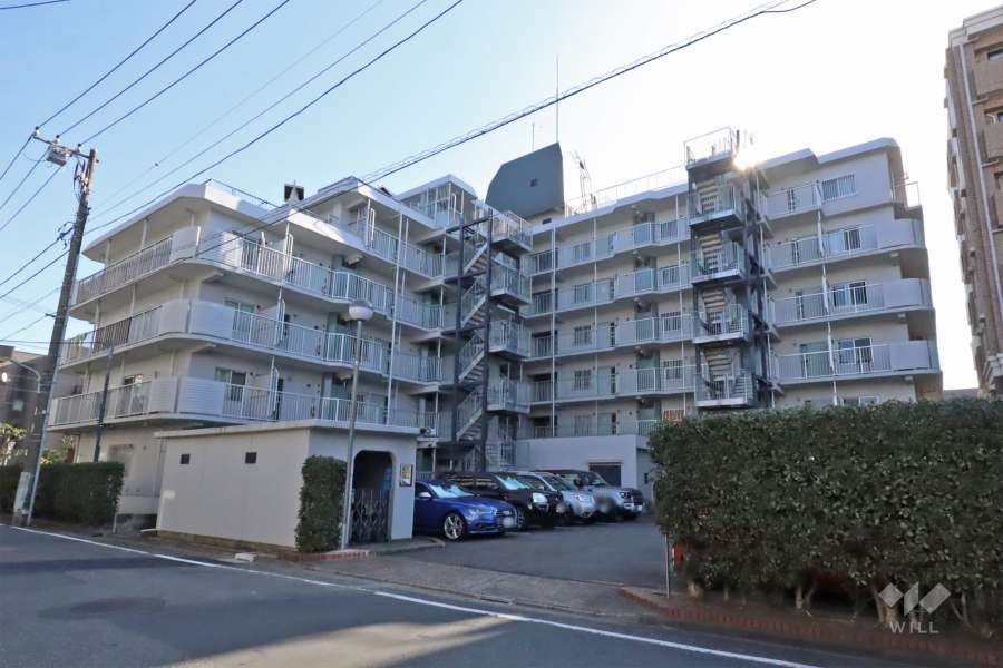 サンマンション東糀谷の外観(北西側から)