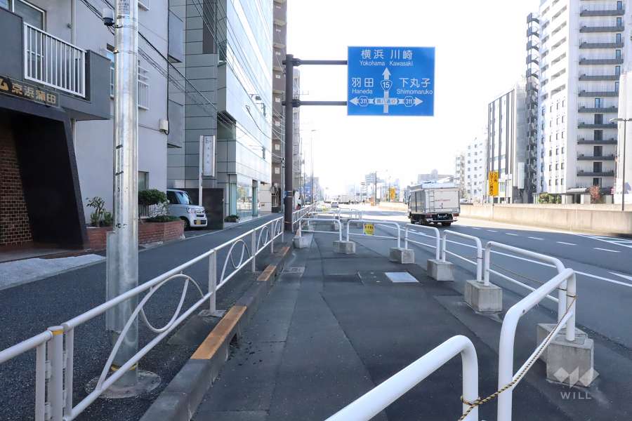 敷地北西側の前面道路