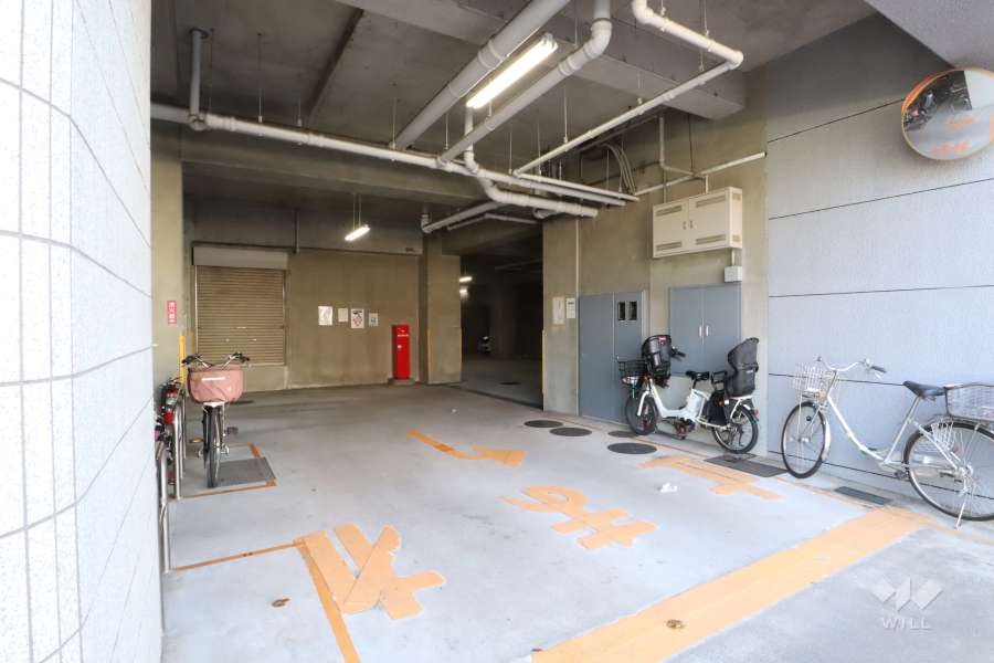 敷地内駐車場（屋内平面式）