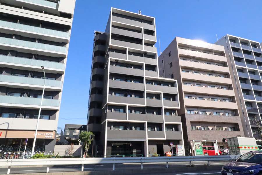 ステージグランデ蒲田アジールコートの外観(西側から)