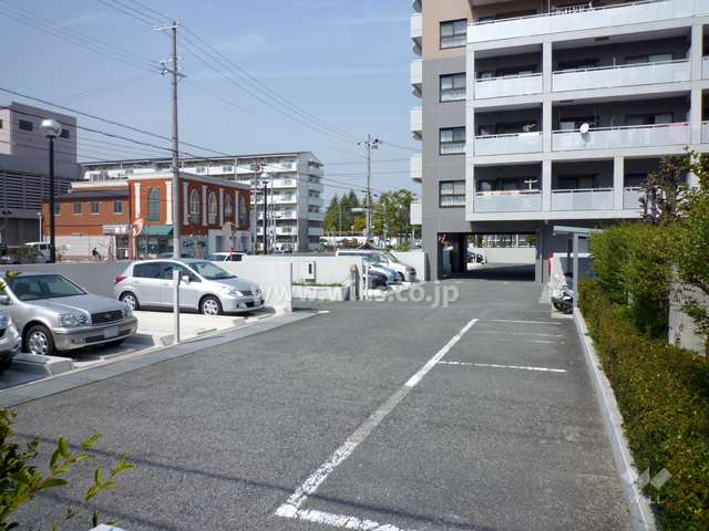 敷地内駐車場（屋外機械式）