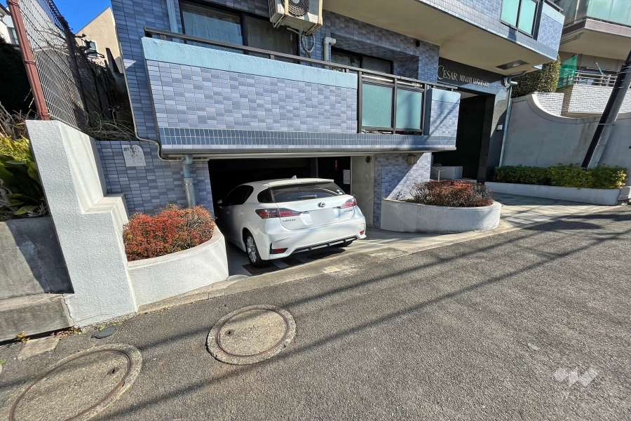 敷地内駐車場（屋内平面式）