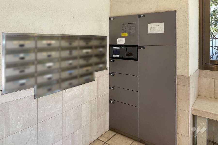 宅配ボックスと共用ポスト