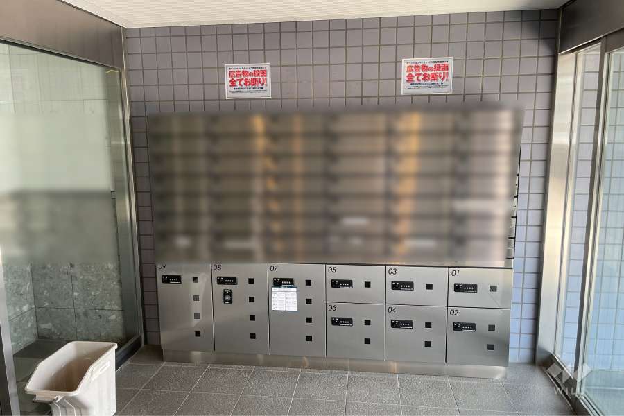 共用ポストと宅配ボックス