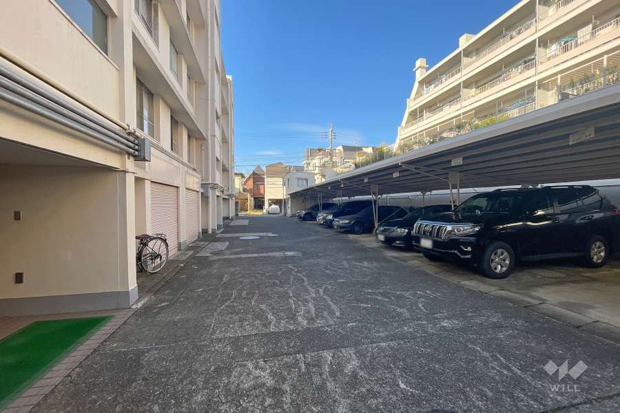 敷地内駐車場（屋外平面式）