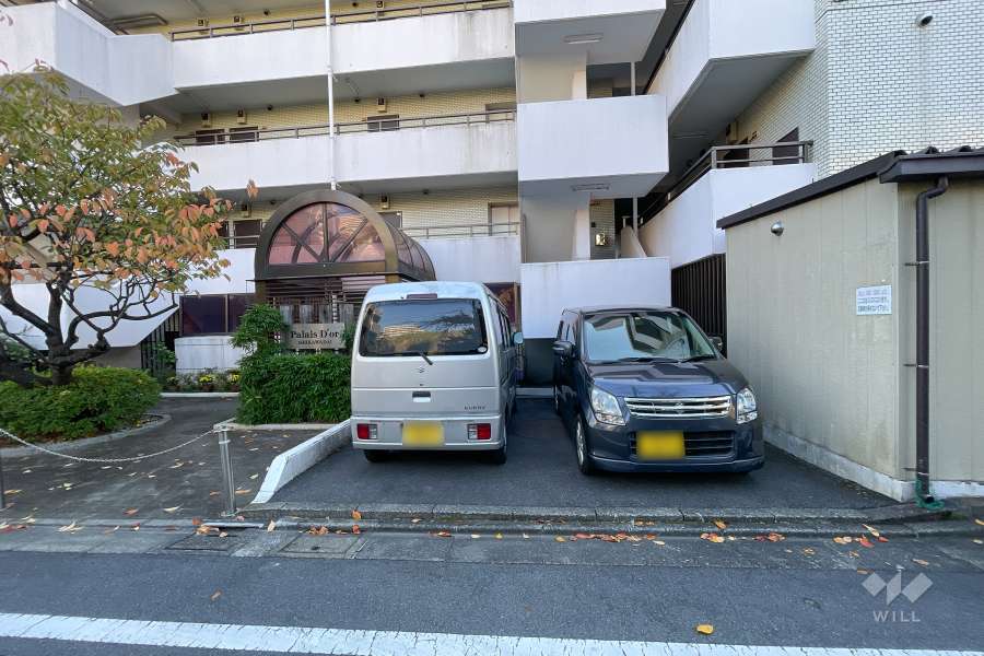 敷地内駐車場（屋外平面式）