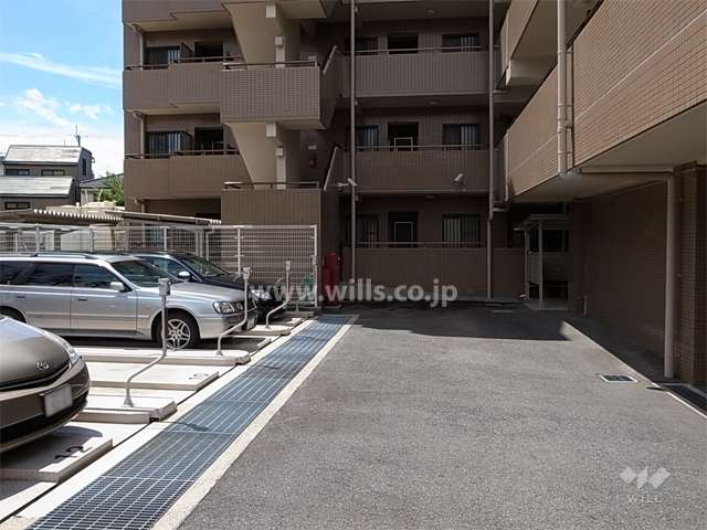 敷地内駐車場